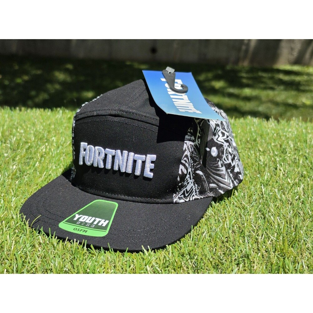Fortnite Hat Youth Size Black And White Games OSFM NWT Black Knight Raven